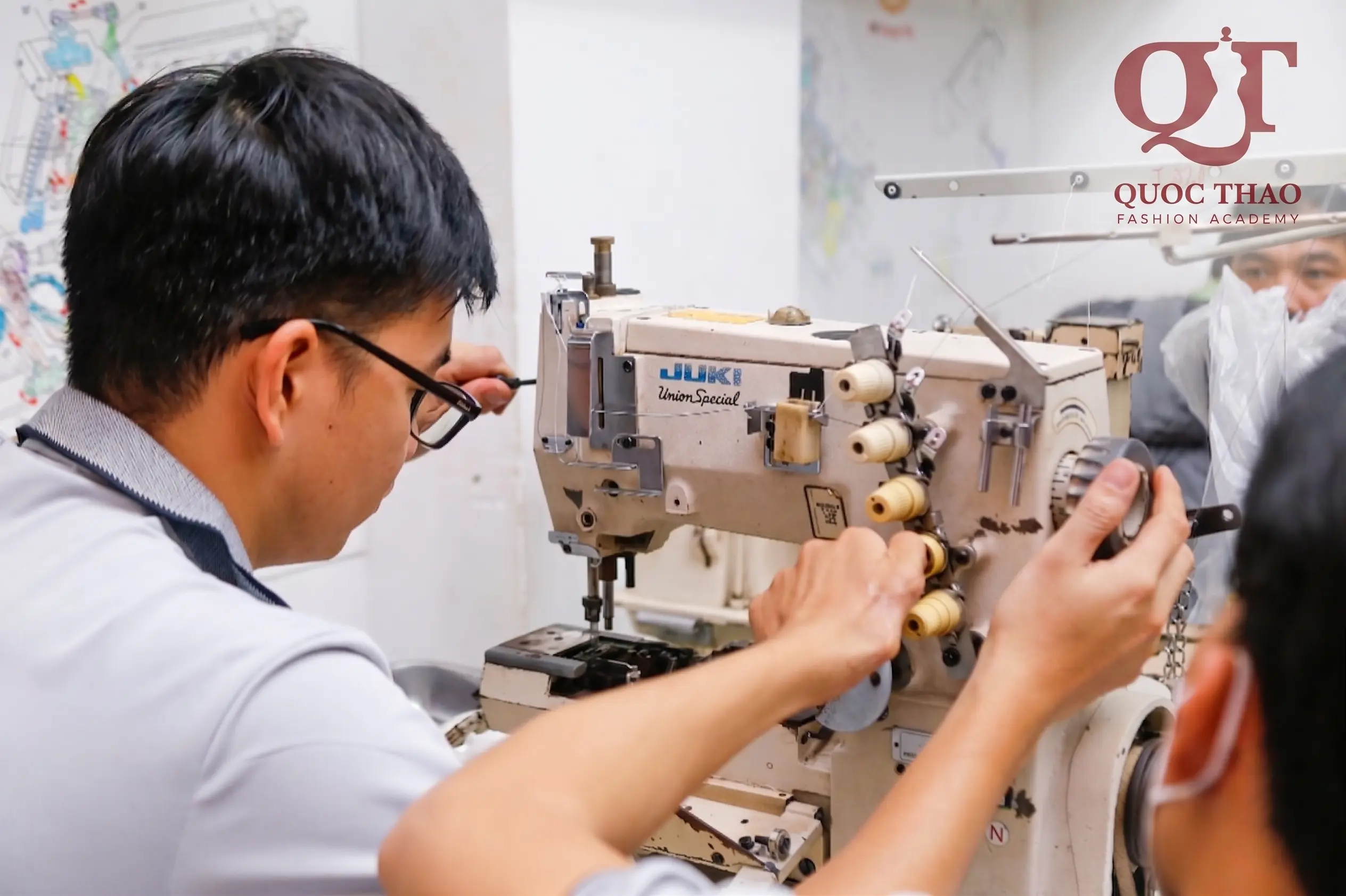 Thực hành bảo trì máy may 3